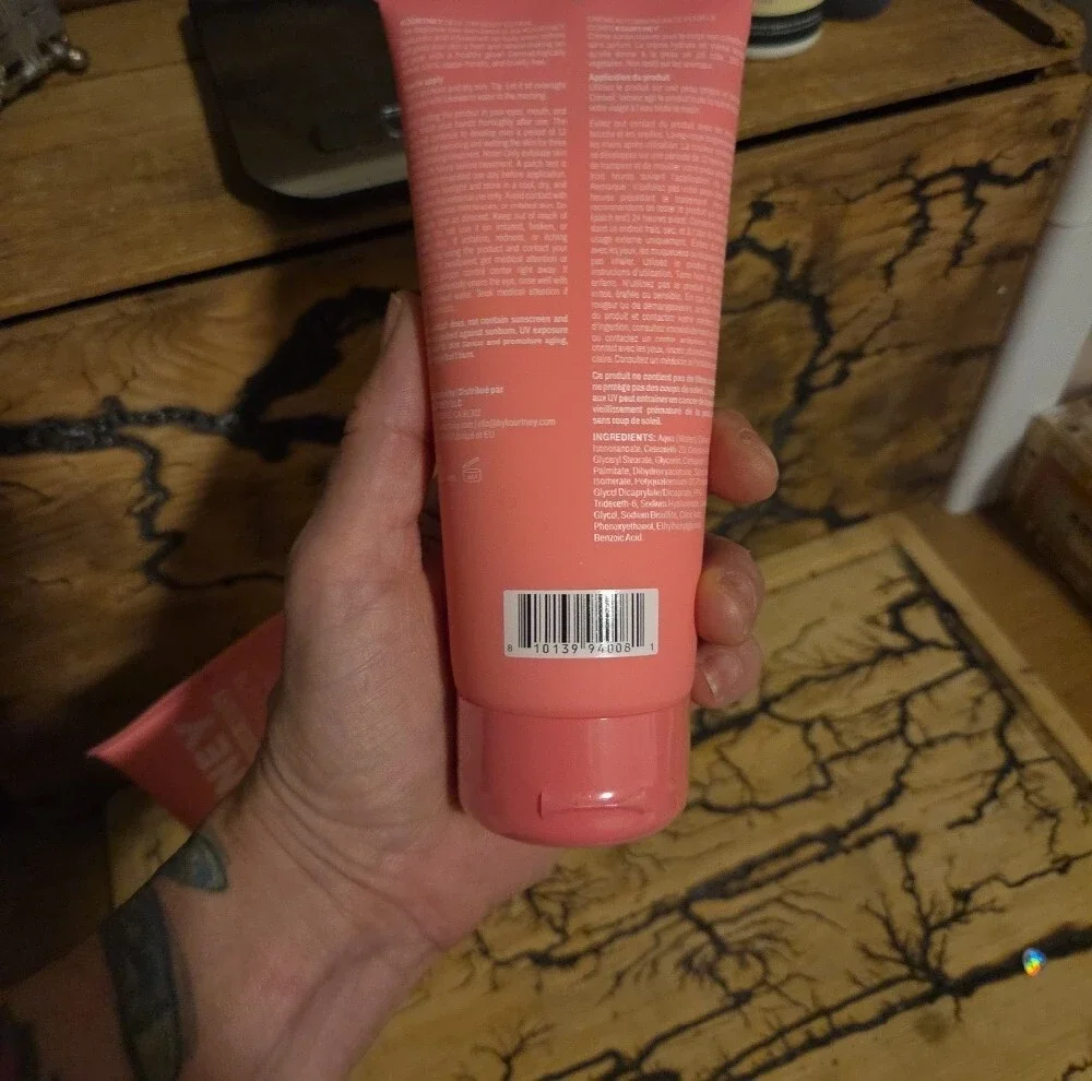 Kourtney Medium Self-Tan Body Lotion – Hyaluronic Acid Frag Free 200 ML